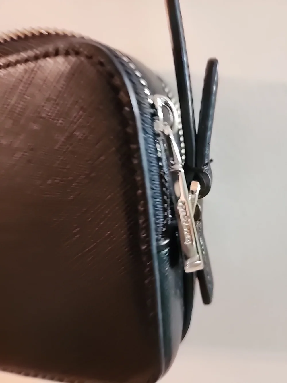 Kate Spade Lauren Black Saffiano Leather Camera Crossbody with Gold Accent - Picture 4 of 13